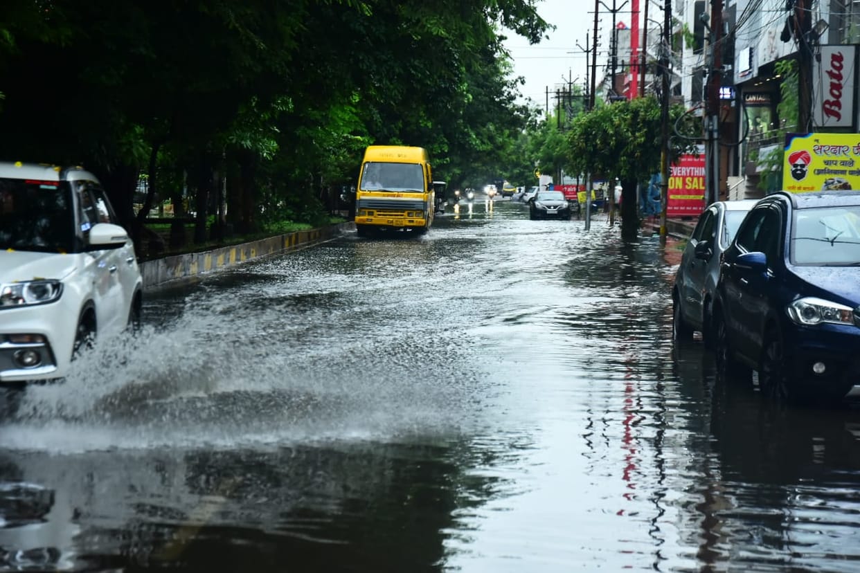 Uttarakhand Weather News Rain warning in five districts including Dehradun