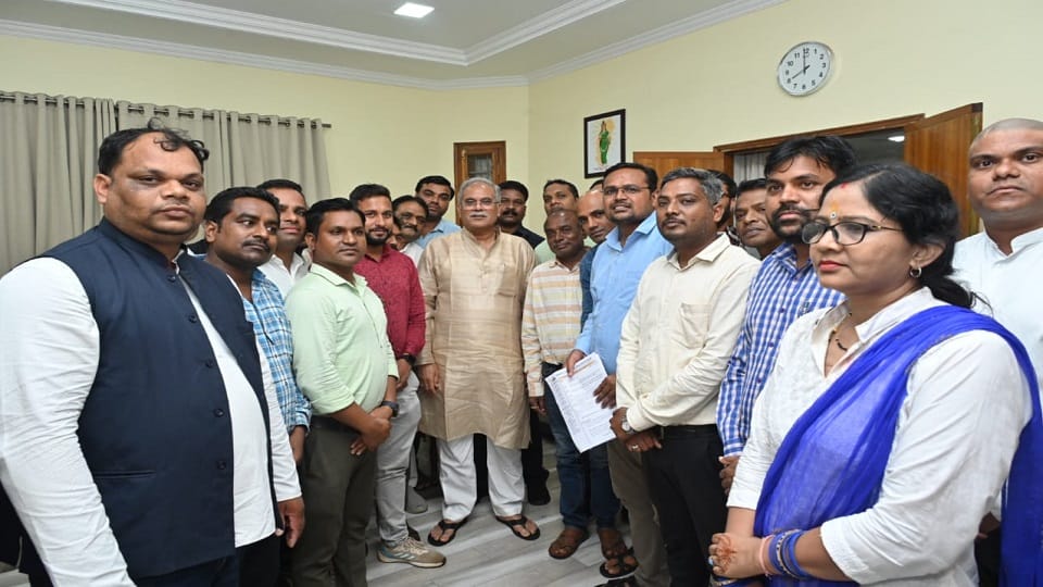 Bijapur: Contract workers' strike ends after one month