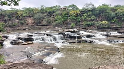 Lakhaniya Dari waterfall open for tourists heavy fine will be imposed if meat and liquor caught