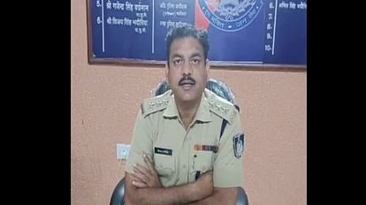 Gwalior News: LIC की लापरवाही के चलते लाखों रुपये दूसरे के खाते में चले गए, पुलिस ने किया मामला दर्ज Gwalior News Lakhs of rupees went to other's account due to LIC's negligence police registered a case