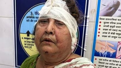 Varanasi Crime News: In Bagbariyar, two groups fought late night, accused of injuring the old woman by firing