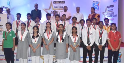 Achievers Award: Meritorious students who performed best in 10th, 12th were honored, faces blossomed