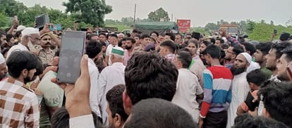 UP: Elephantess team kept searching in forest, Guldar killes a villagerin Bijnor