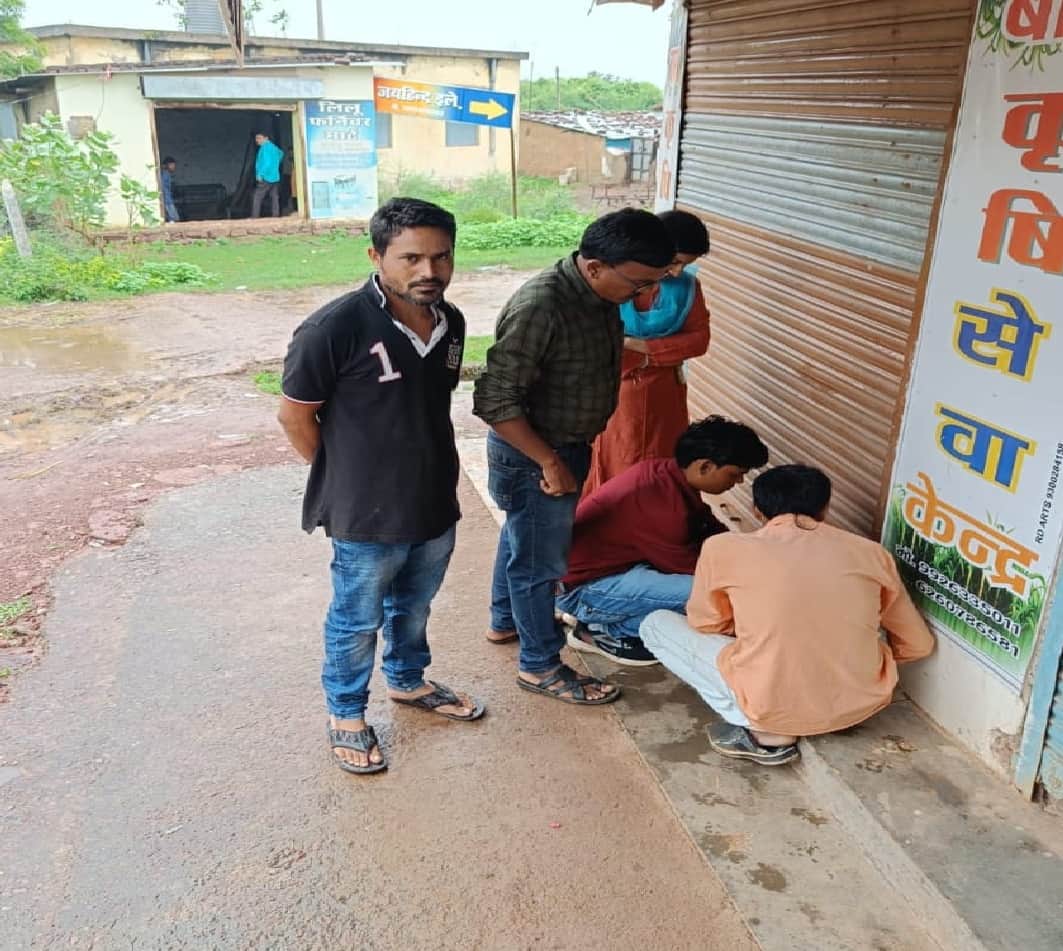 agriculture department raided fertilizer shop in bemetara