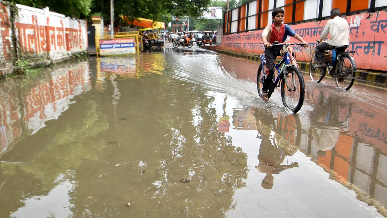 All the preparations of the Municipal Corporation were washed away in the torrential rains