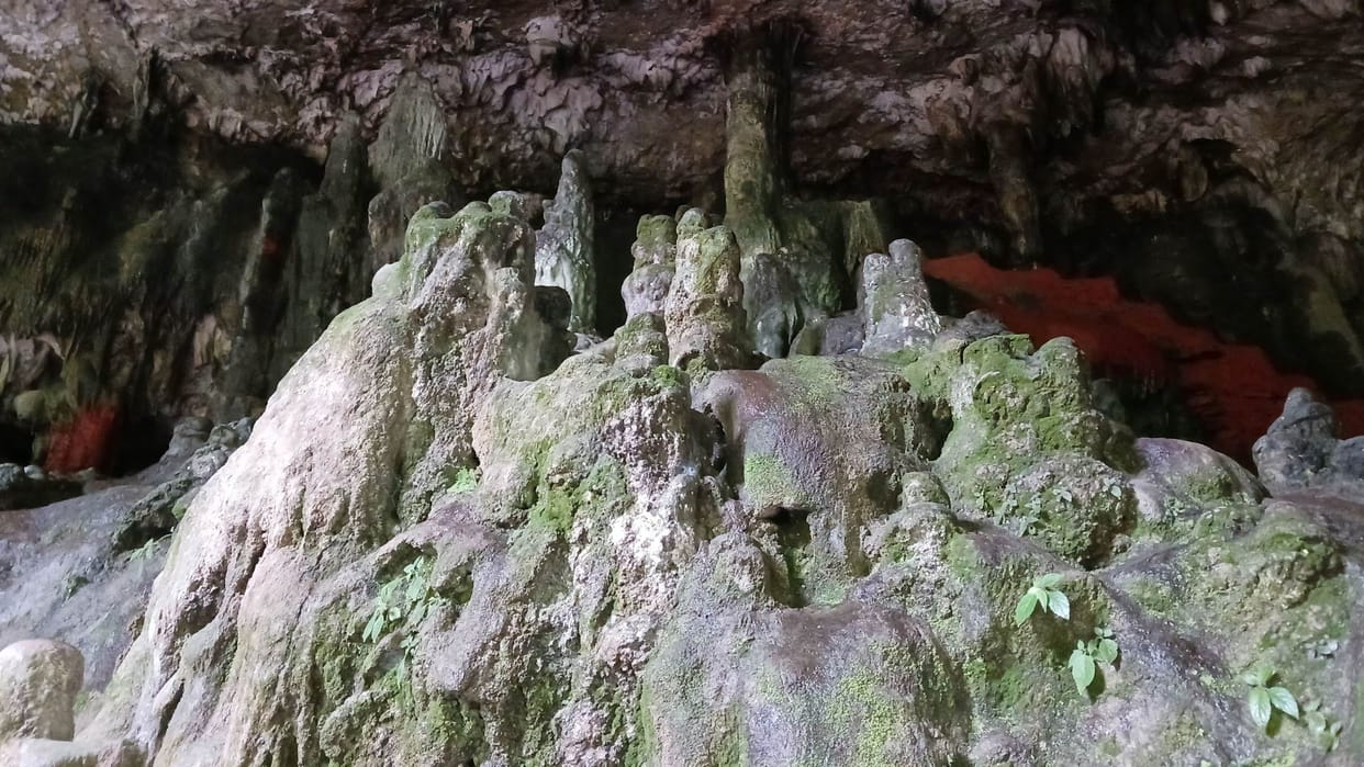 Gauri Udiyar Cave full of natural beauty Bageshwar Shiv Shakti Connection Uttarakhand Watch Photos