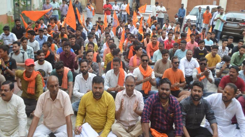 Vishwa Hindu Parishad and Bajrang Dal activists protest in Agra on Nuh incident