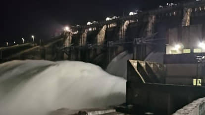 Umaria News: Two gates of Johila Dam were opened, the administration issued an alert in the villages