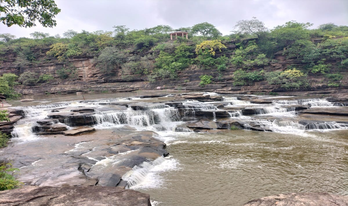 Lakhaniya Dari waterfall open for tourists heavy fine will be imposed if meat and liquor caught
