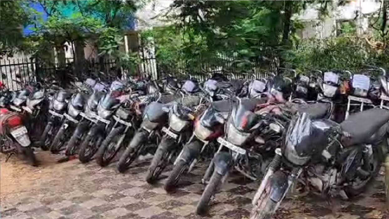 Thief B.Tech degree holder, bike theft arrested in Raipur CG
