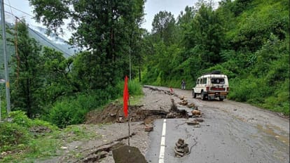Uttarkashi: गंगोत्री हाईवे पर तीन दिन तक साढ़े पांच घंटे बंद रहेगी आवाजाही, पढ़ें टाइम शेड्यूल Traffic on Gangotri Highway will be closed for five and a half hours from today for three days
