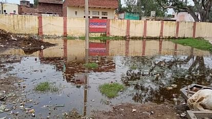 Waterlogging in Hathras mandi threatens diseases