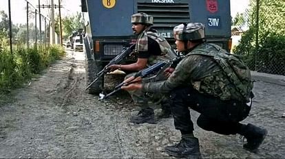 Encounter between terrorists and security forces in Kulgam Jammu and Kashmir