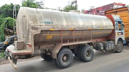 Bihar: Smugglers of Bihar copying Pushpa film, smuggling liquor from milk tanker in Muzaffarpur