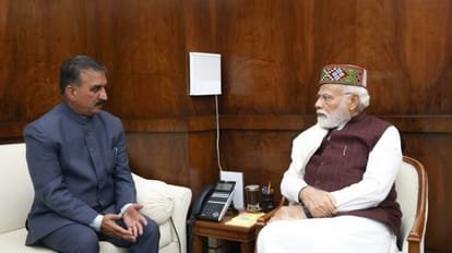 CM Sukhu: पीएम मोदी से मिले मुख्यमंत्री सुक्खू, प्रदेश में हुए नुकसान के लिए विशेष आर्थिक पैकेज मांगा himachal flash floods 2023 cm sukhvinder singh sukhu meet pm narendra modi demands Special Economic Package