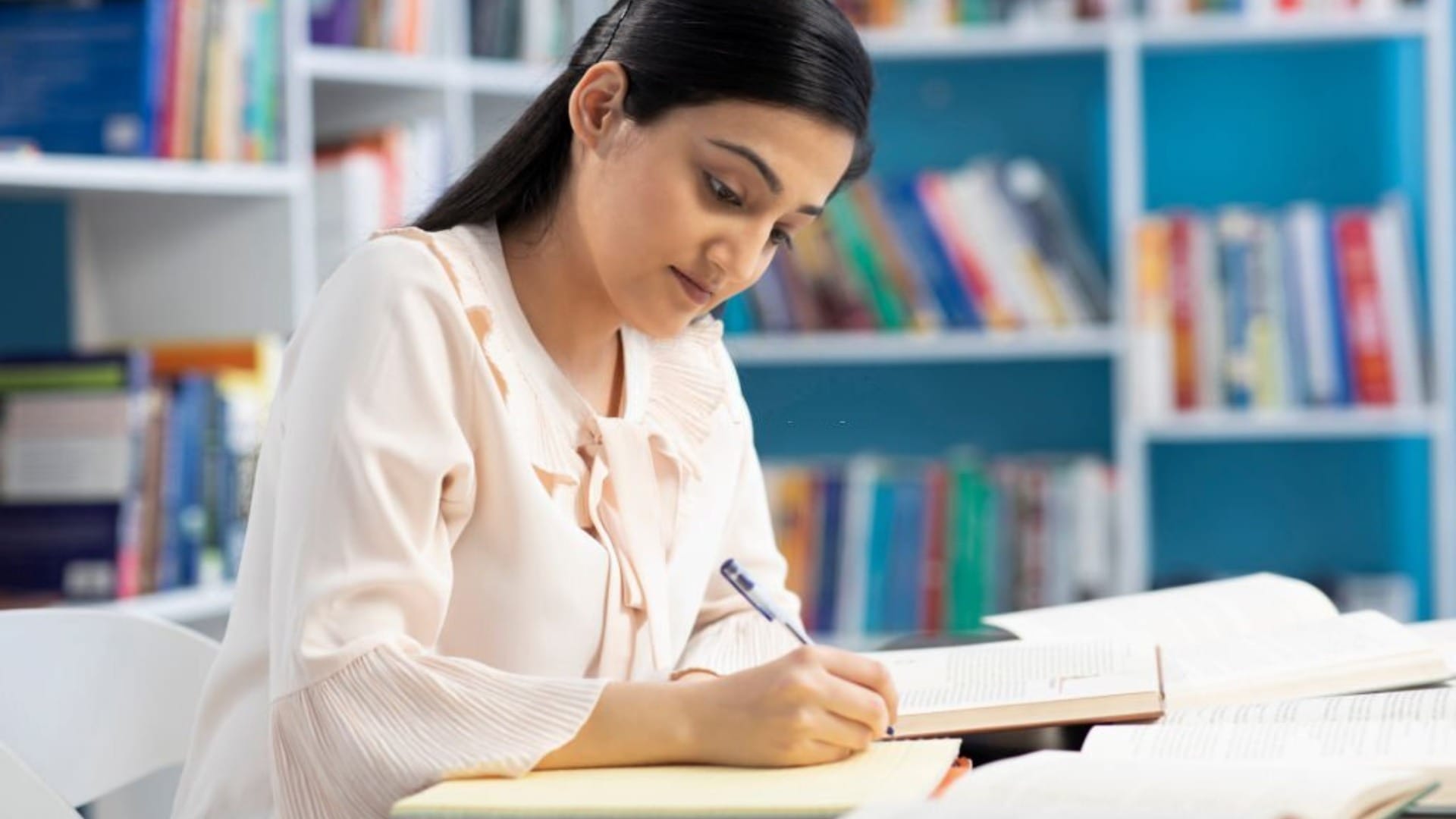 Career after twelve students must choose these trending courses for better jobs
