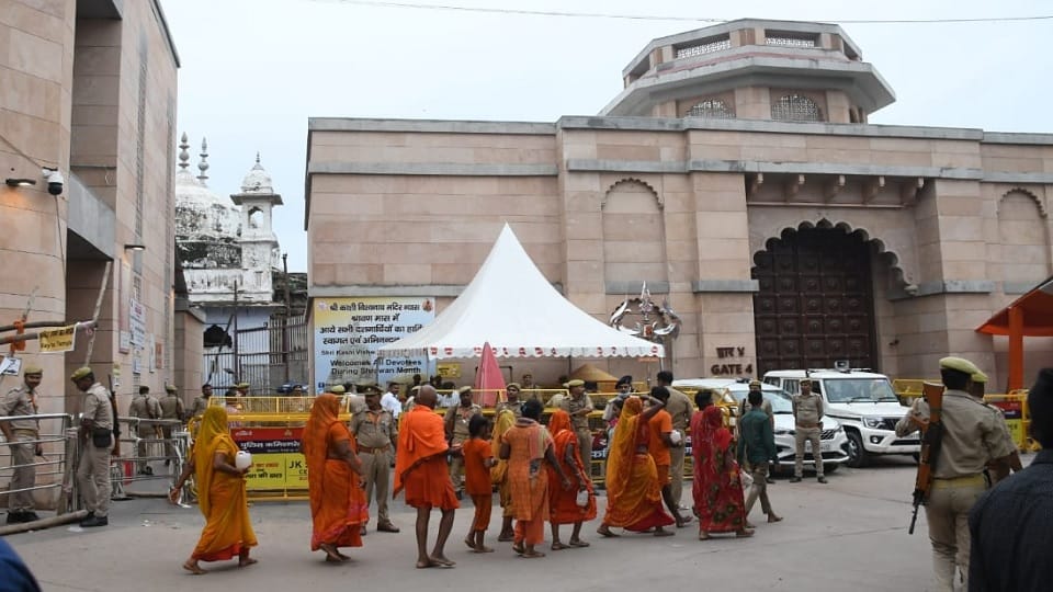 Gyanvapi Masjid Case Now ASI filed survey report in Lord Vishweshwarnath case