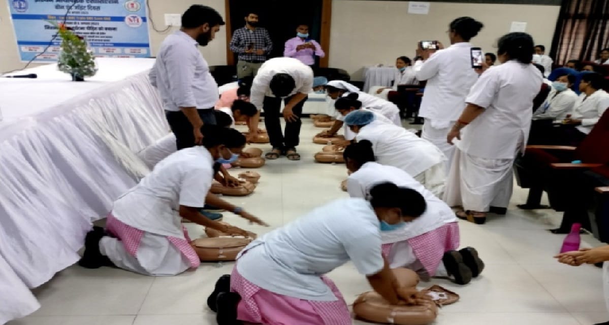 CPR and BLS training organized at Maharani Hospital at Bone And Joint Day inJagdalpur