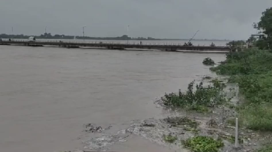 alert issued in coastal areas due to rise in water level of mahanadi in janjgir champa