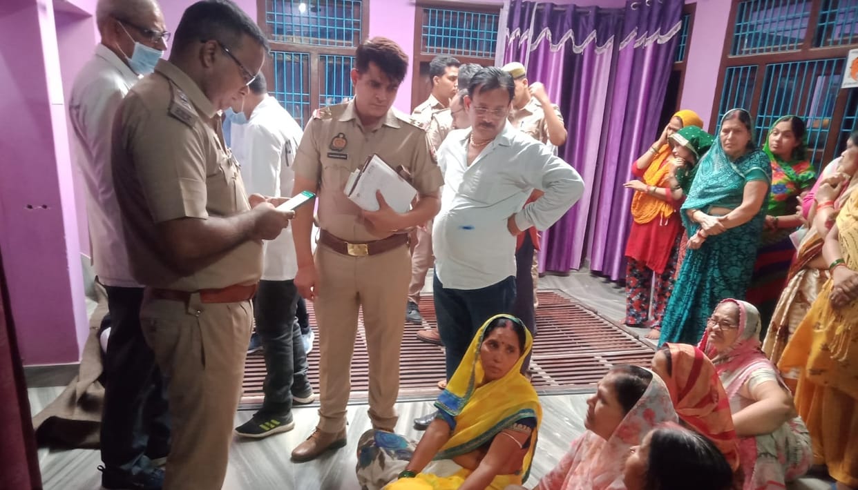 Farrukhabad Suicide,  Retired soldiers son shot dead, was alone at home with mother, investigation started
