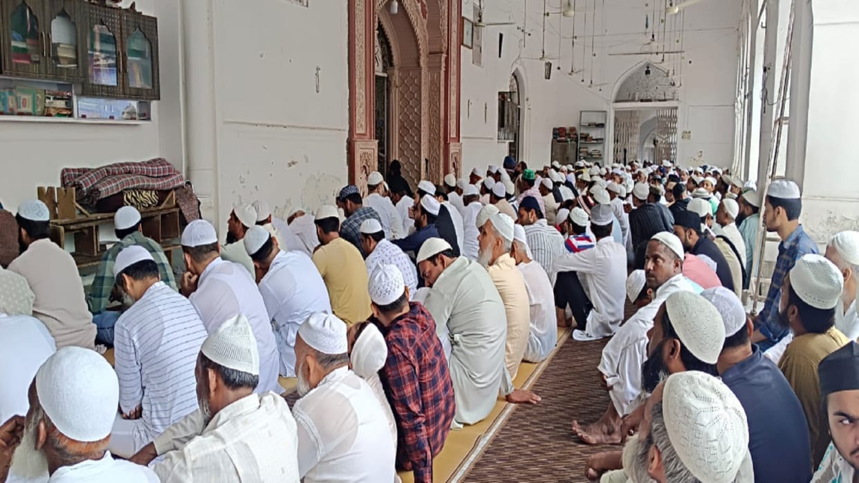Shahrkaji Zainus Sajiddin retaliated on statement of historian KD Sharma, will not tolerate attack on mosques