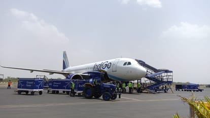 Flight Status : दिल्ली के लिए उड़ी इंडिगो फ्लाइट में खराबी, एटीसी से संपर्क कर वापस पटना एयरपोर्ट उतरा विमान Bihar News: Patna-Delhi flight Indigo 2074 landed back at patna airport after departure due to technical fault