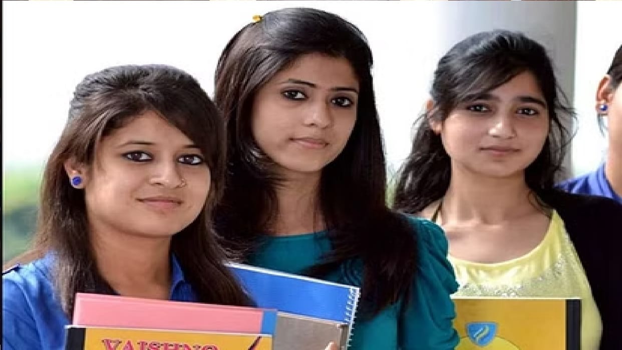 Golden job opportunity for 8th pass girls apply till  10 August in Raipur CG