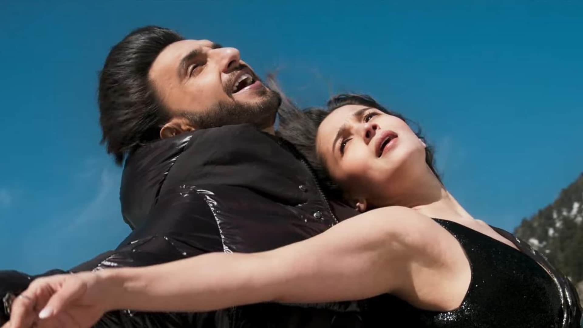 Rocky Aur Rani Ki Prem Kahani 7 Days Box Office Collection vs 83 Box Office First week Collection analysis