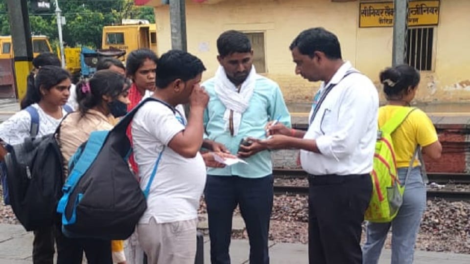 245 without holding ticket, fined 3.48 lakh
