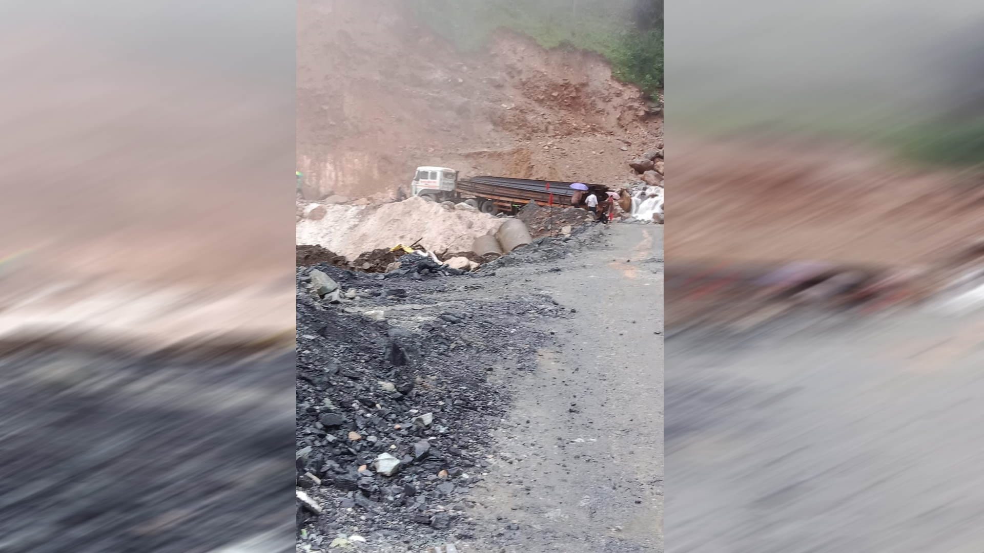 Uttarakhand Weather News today Rishikesh Badrinath highway affected in Camera due to rains passenger read more