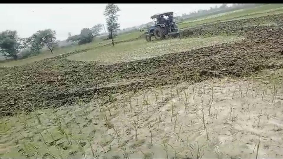 Attack on the revenue team that went to vacate the land