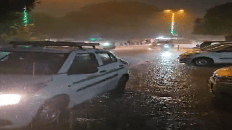 Heavy rain amid yellow alert in Delhi NCR