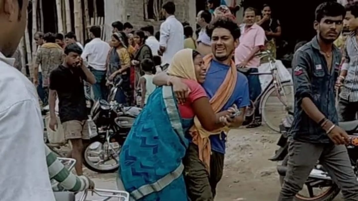 Two laborers died due to suffocation while opening shuttering of toilet tank of house in Samastipur