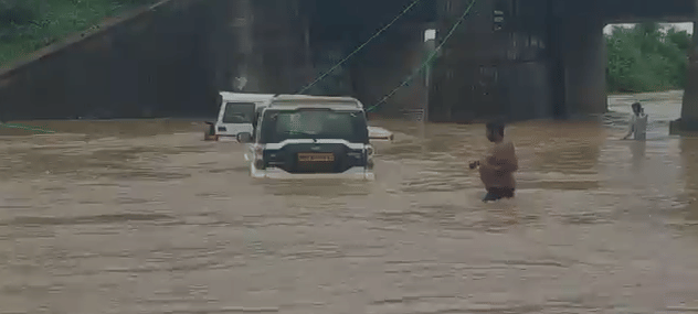 Umaria Rain since 72 hours many villages have lost contact waiting for the disaster management team