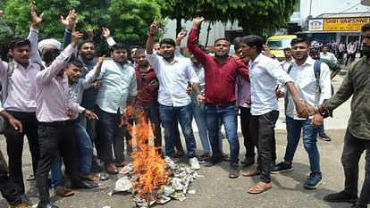 Vice Chancellor effigy burnt