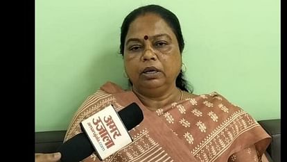 MP News: एक साल पूरा होने पर मालती राय बोली- भोपाल महपौर हेल्पलाइन से घर बैठे जनता की समस्या का हो रहा समाधान MP News: On completion of one year, Malti Rai said – Bhopal Mayor helpline is solving the problems of the peop