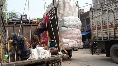 Even after the ban, people traveling in tractor-trolley, Max