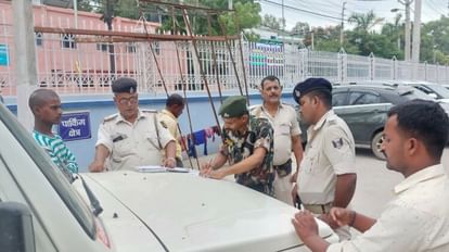 Bihar News: अनियंत्रित ट्रक ने बाइक सवार देवर-भाभी को कुचला, महिला की मौत; युवक गंभीर रूप से घायल Uncontrolled truck crushed brother-in-law and sister-in-law riding a bike in Nalanda, woman died