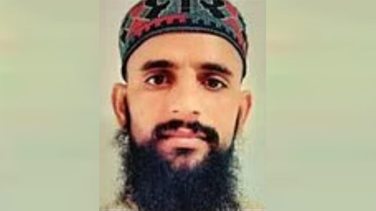 Amina Begam helped ahmad raza to make contacts with Pak handelers.