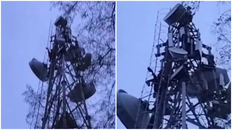 Angered by the non-construction of the road punch made a ruckus by climbing tower