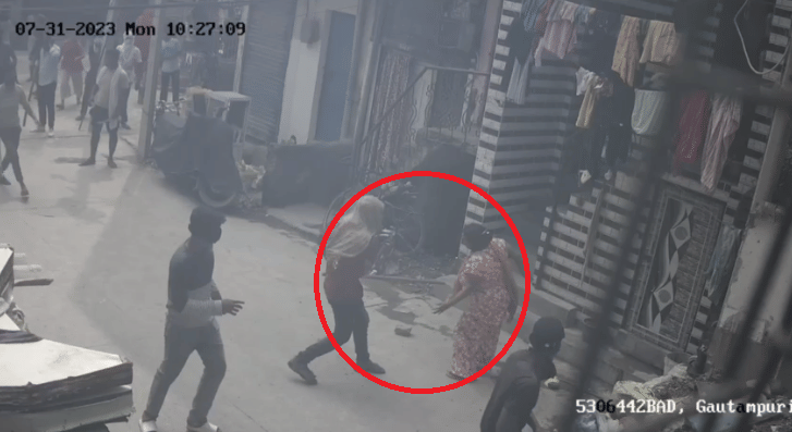video of woman being assaulted after clash between two groups badarpur