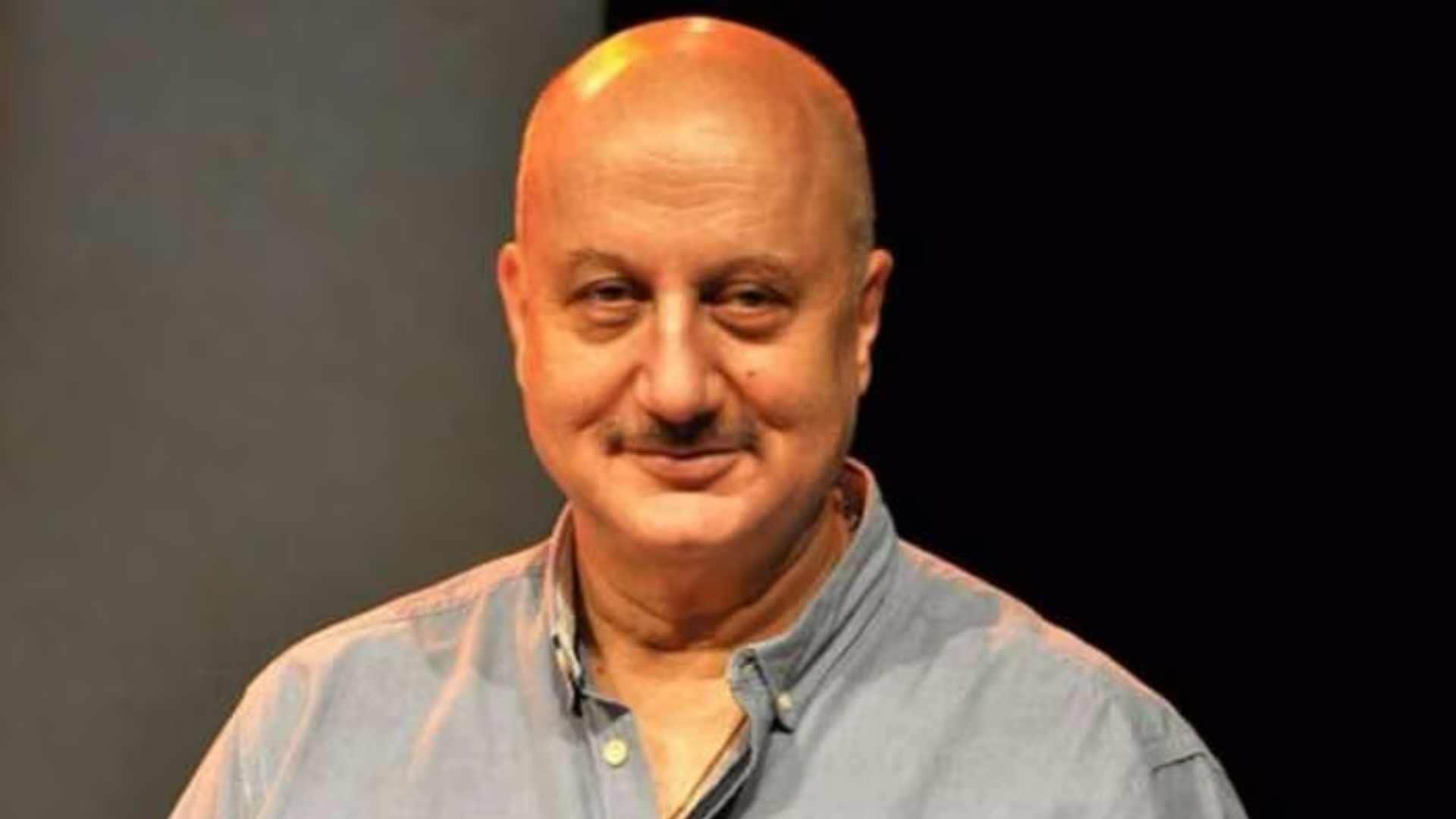 These TV Celebs Pleaded For Work On Social Media Divya Agarwal Anupam Kher Neena Gupta