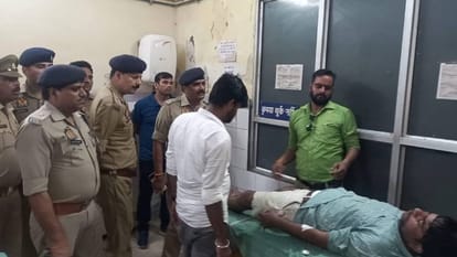 Four vicious robbers were injured in an encounter in Etah police arrested them