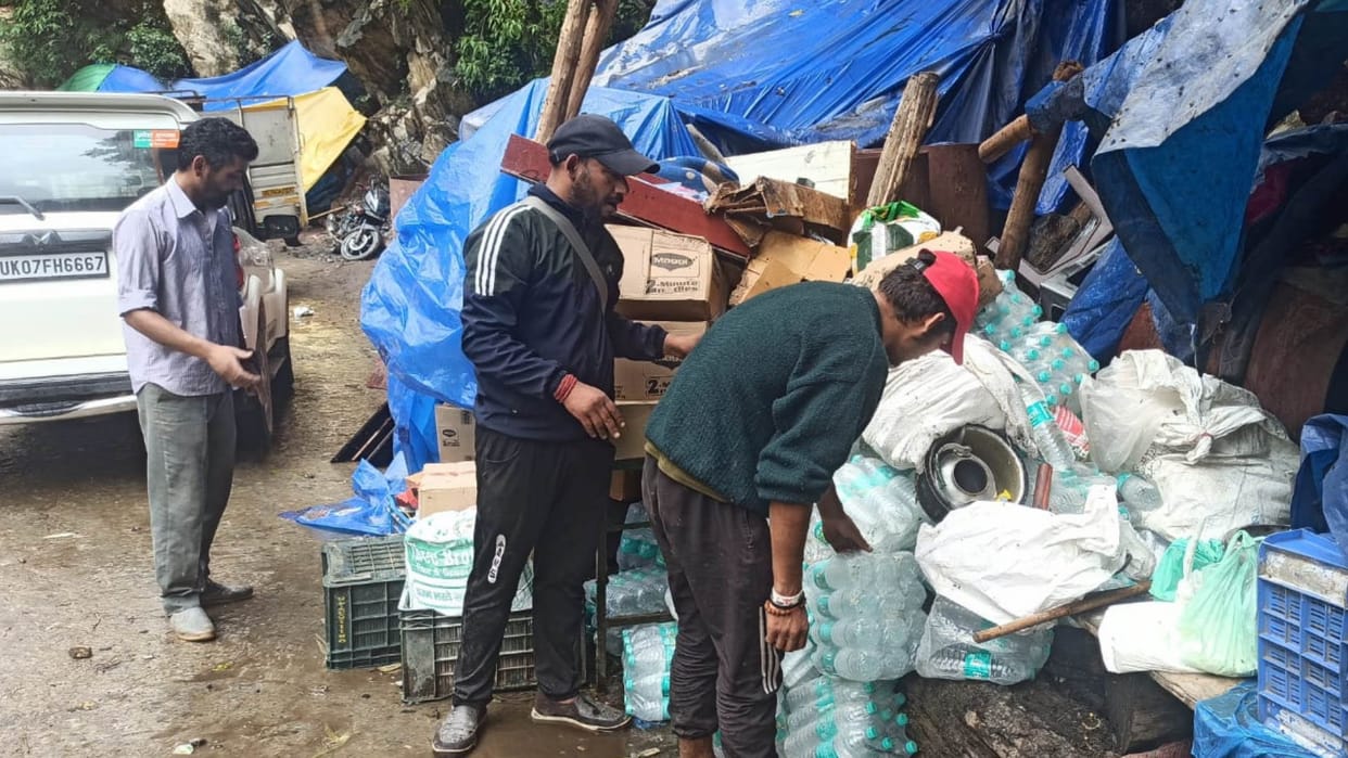 Gaurikund landslide: demolished 40 temporary shops built along  highway 150 more will be removed Uttarakhand