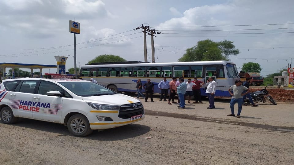 Accused created ruckus in private buses on highway for not giving monthly In Rewari