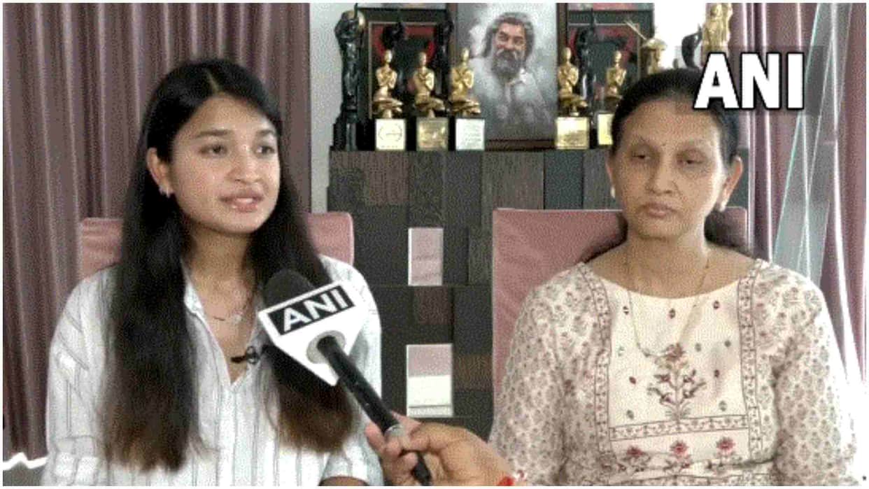 Art director Nitin Desai daughter Mansi gave press statement Says my father had no intention to cheat anyone