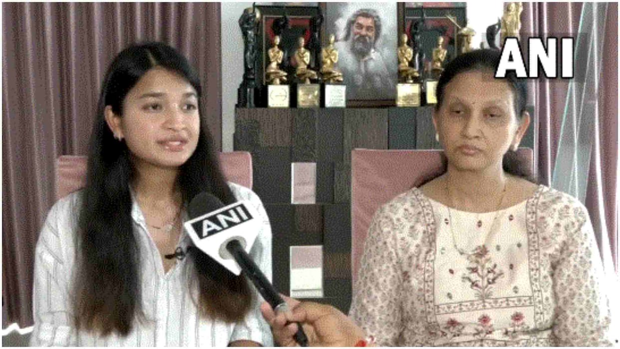 Art director Nitin Desai daughter Mansi gave press statement Says my father had no intention to cheat anyone