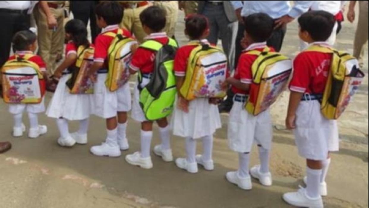 Meerut interesting story: Seven children playing jail jail in Chaudhary Charan Singh District Jail