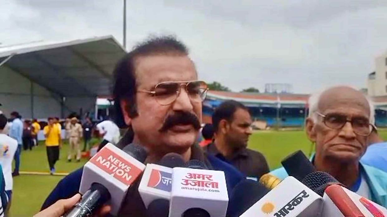 Minister Khachariawas said strict action will be taken in bribery case of Mayor's husband