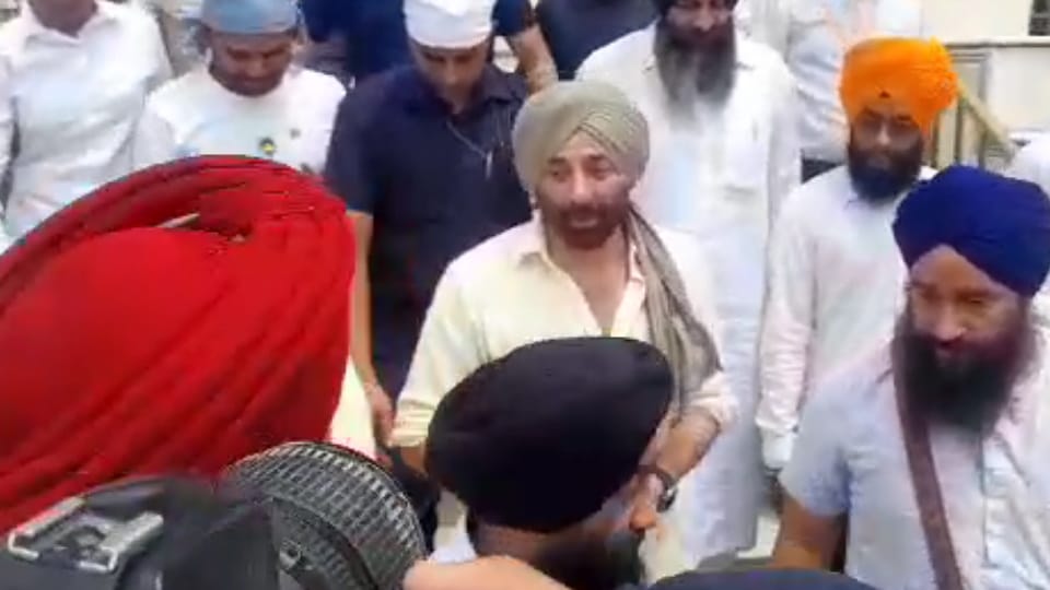 Actor Sunny Deol paid obeisance at Sri Harmandir Sahib in Amritsar